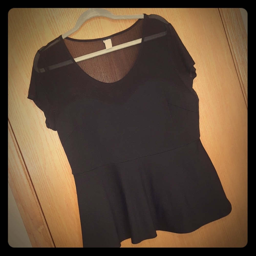 Torrid sweetheart mesh peplum tee 0-1 12/14